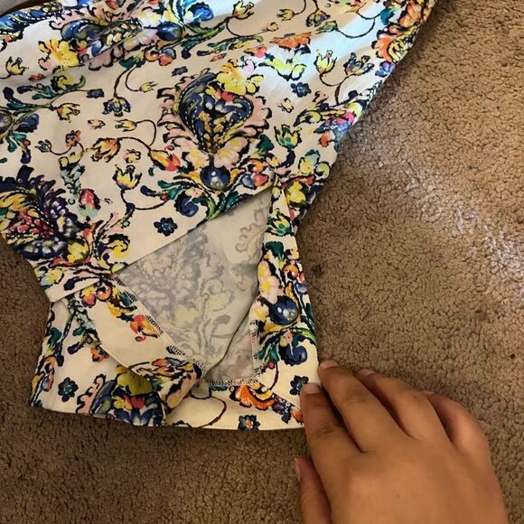 Zara small pencil skirt - Picture 6 of 7